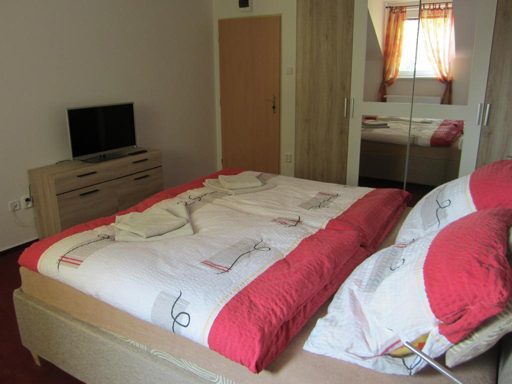 Guest House Krpole Μπρνο Δωμάτιο φωτογραφία
